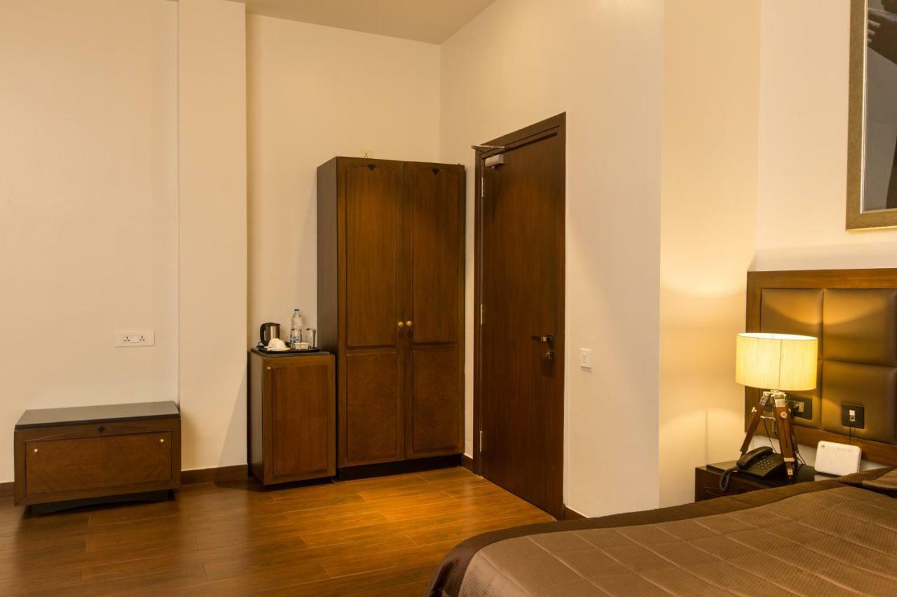 Park Suites Calcutta Eksteriør billede