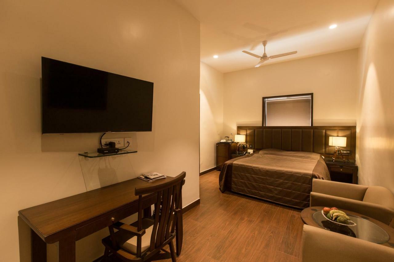 Park Suites Calcutta Eksteriør billede